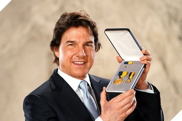 Tom Cruise Nhận Danh Hiệu Cao Quý Nhất Từ Hải Quân Hoa Kỳ