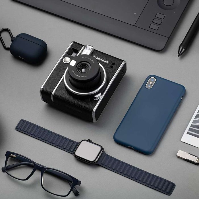 Top graduation gift: Fujifilm Instax Mini 40 Instant Camera