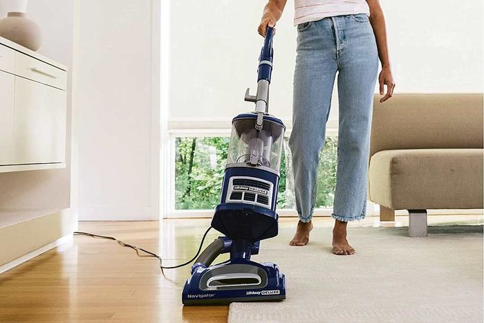 Top graduation gift: Shark NV360 Navigator Lift-Away Deluxe Upright Vacuum