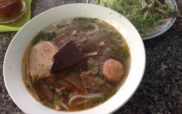 Bún Bò M