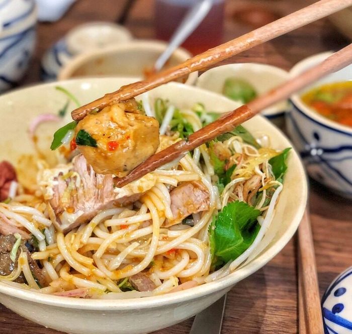 Bún Bò Sa Tế Sả