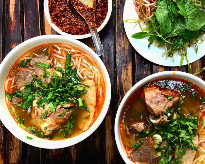 bữa trưa tại Sài Gòn