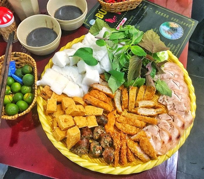 Bún Đậu Mắm Tôm Mạc Văn Khoa