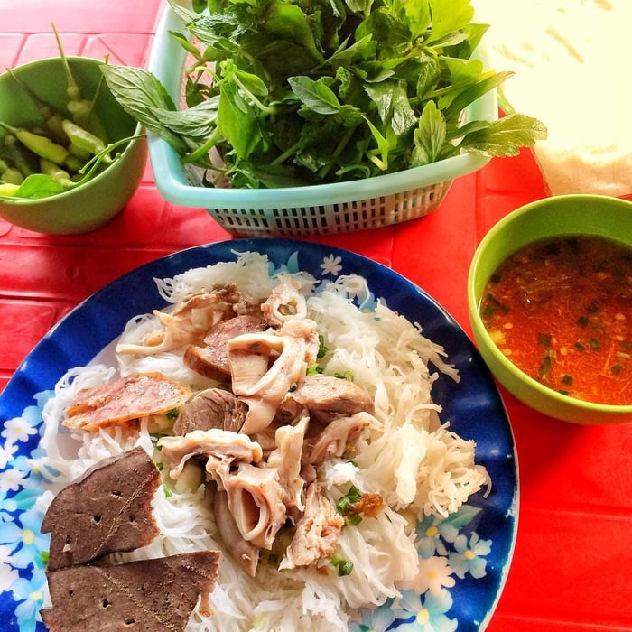 bánh hỏi lòng heo Quy Nhơn