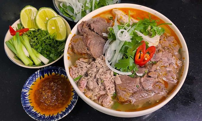 Bún Bò Huế Chú Trí