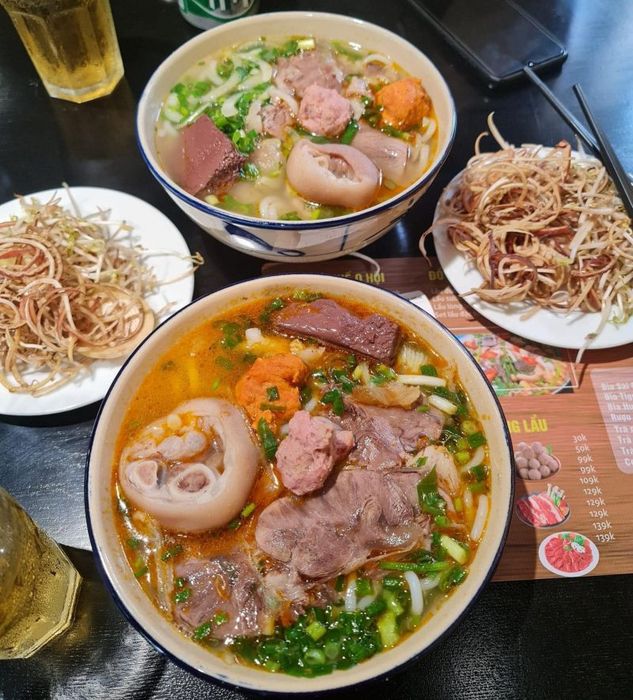 Bún Bò Huế Hương Giang