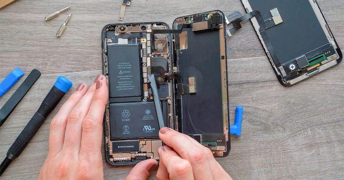 thay pin iPhone tại Đà Nẵng