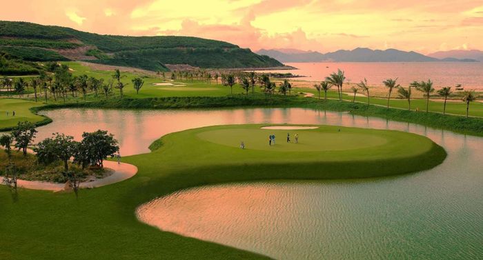 sân golf tại Nha Trang