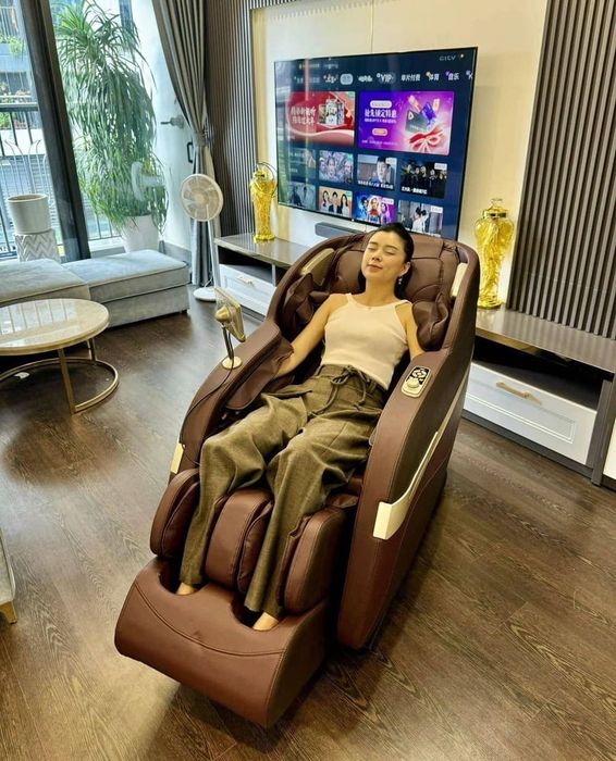 Ghế massage là lựa chọn tuyệt vời để giúp cả người già và trẻ em thư giãn hiệu quả.