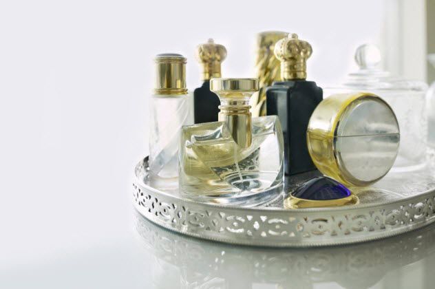6a-perfume-tray_000013646477_Small-bkgr