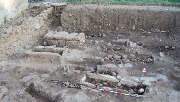 tuscany-witch-grave