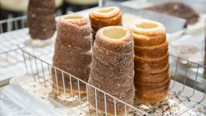 Kürtös kalács is the perfect comforting treat on a chilly day.