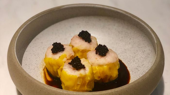 SHÈ offers a modern take on Chinese classics, adding clever, innovative, and health-conscious twists to traditional dishes.