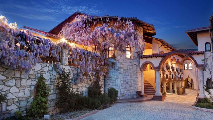 Yedi Bilgeler is one of the standout wineries in the Aegean wine region.