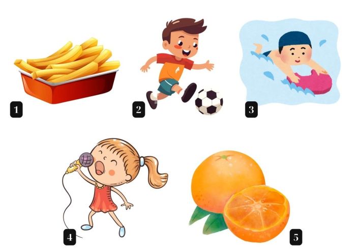 Trẻ em đang chơi và món ăn yêu thích