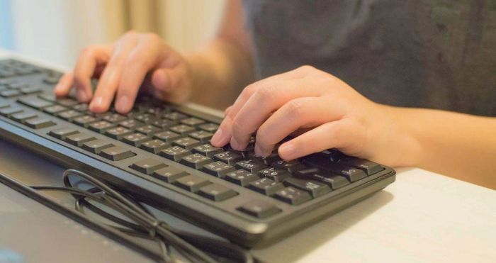 Thi IELTS Writing trên nền tảng máy tính