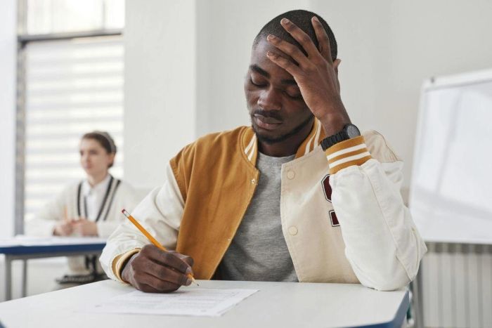 Những thách thức thường gặp khi học từ vựng TOEIC Listening