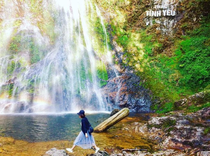 Check-in Suối Vàng - Thác Tình Yêu hút khách ở Sapa 8
