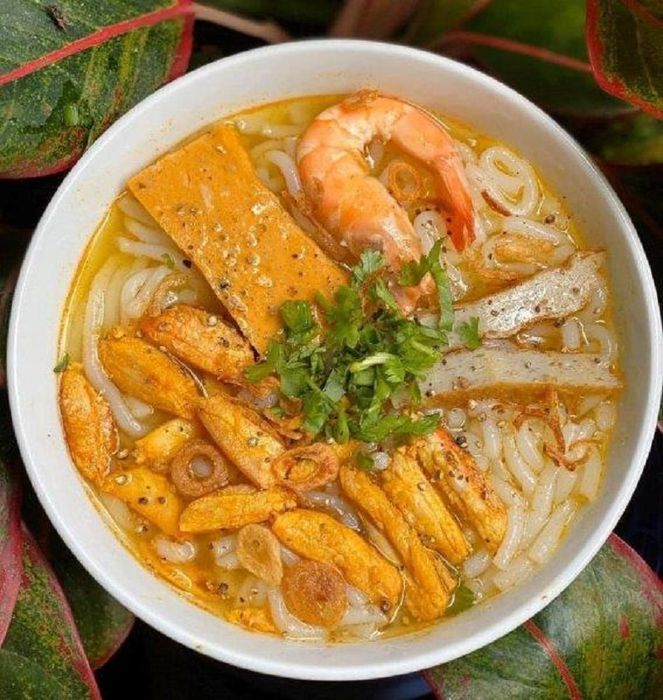 Top 10 địa điểm bánh canh ghẹ phục vụ đông đảo và phổ biến tại Vũng Tàu 3