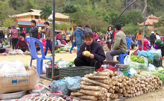 Khám phá chợ phiên - vẻ đẹp văn hóa của vùng cao 2