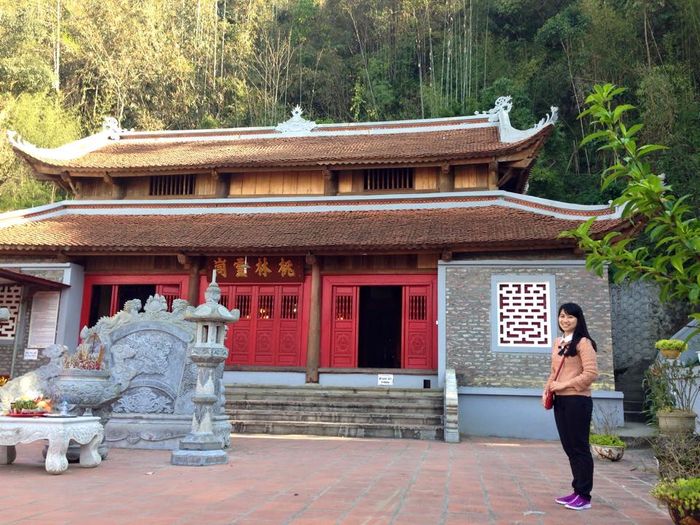 Đền Thượng Sapa - biểu tượng tâm linh quan trọng trong đời sống của người dân Sapa.