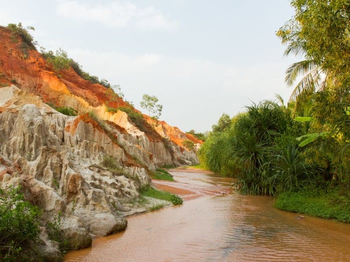 Du lịch Bình Thuận: Khám phá vẻ đẹp tiềm ẩn của miền biển xanh 14