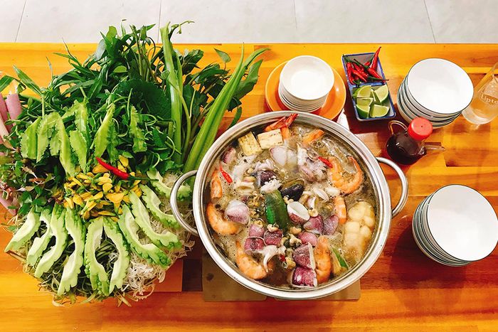 Khu du lịch sinh thái nhà xưa Vĩnh Long, ngôi nhà cổ kính giữa vùng sông nước