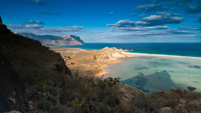 Socotra, đảo biệt lập của Yemen, mang lại trải nghiệm với phong cảnh thiên nhiên độc đáo giống như từ một thế giới khác.