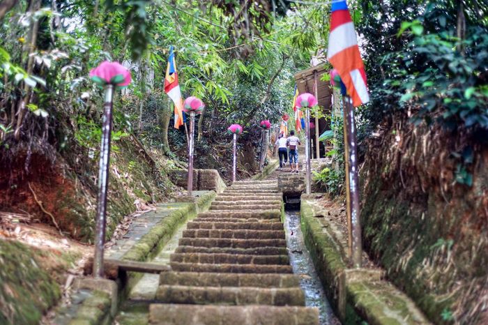 Khám phá vẻ độc đáo của kiến trúc tại chùa Tây Phương Hà Nội 5