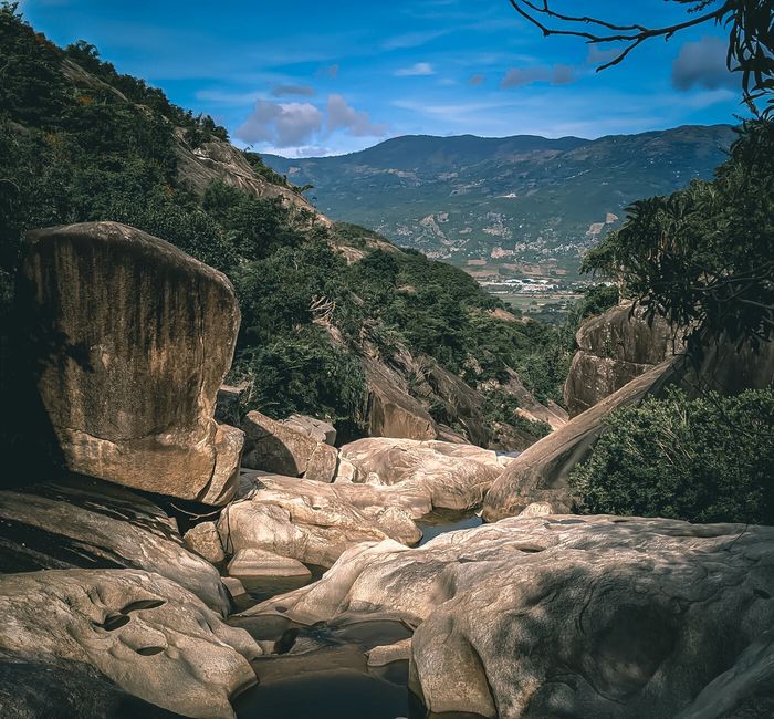 Trekking Bàn Chân Phật qua ống kính của Trung Văn Nguyễn 5.