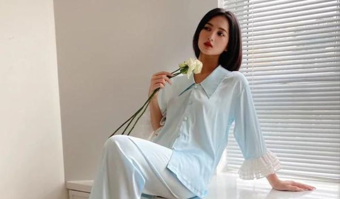 Đồ bộ mặc nhà cao cấp Emwear được phân phối với mức giá hợp lý, xứng đáng với chất lượng vượt trội.