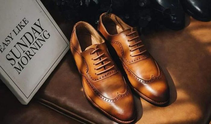 Giày tây nam Be Classy mang đậm ảnh hưởng xu hướng thế giới, nhưng vẫn giữ được nét đặc trưng phù hợp với phong cách Việt Nam