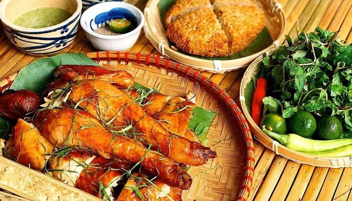 Gà chỉ xôi cháy - Đặc sản Quy Nhơn