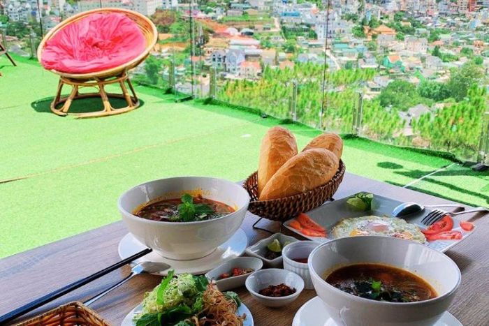 Quán cà phê ăn sáng Đà Lạt