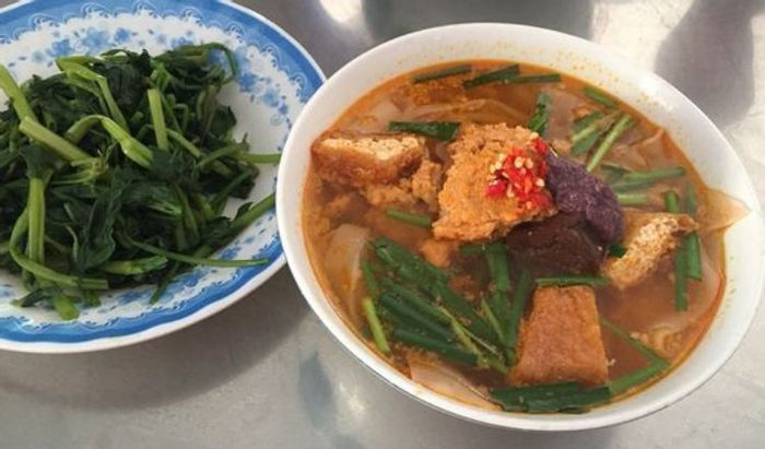 Quán ăn sáng quen thuộc của người dân Sài Gòn