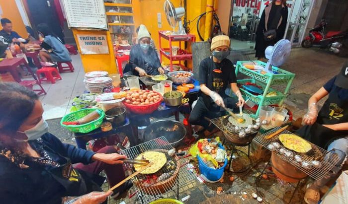 Quán bánh tráng nướng Đà Lạt ngon số 112 Nguyễn Văn Trỗi