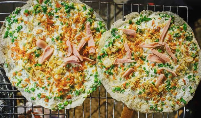Bánh tráng nướng Đà Lạt Huyền Nhà Chung
