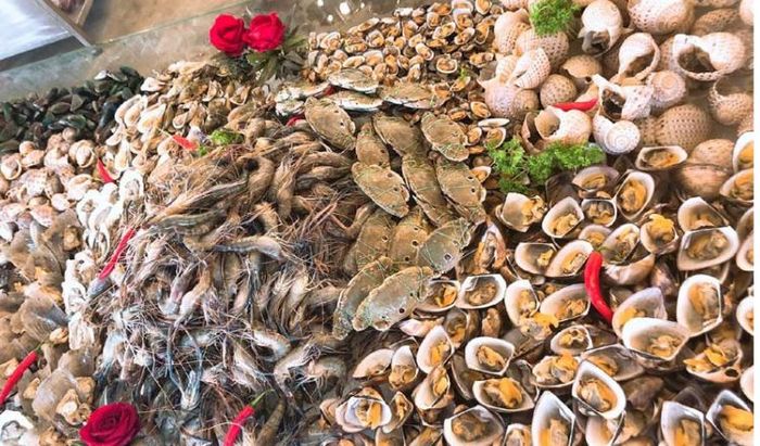 Khám phá hương vị hải sản tươi ngon tại Buffet hải sản KCX Quận 7