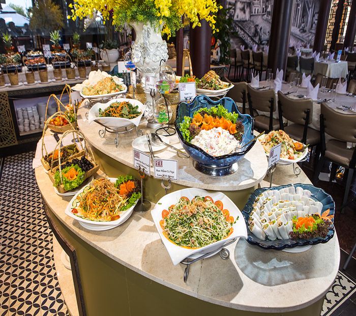 SOHO Buffet & Alacarte là một địa điểm buffet nổi bật với menu đa dạng và không gian sang trọng. 