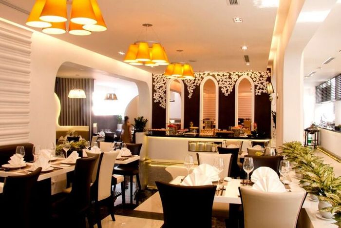 Sứ Buffet