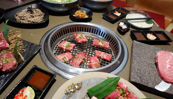 Trải nghiệm buffet nướng theo phong cách Nhật Bản tại Sumo BBQ Hà Nội