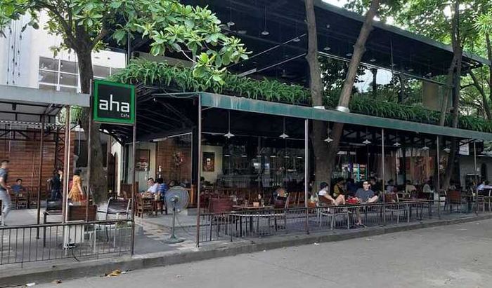 Thông tin cần biết về chuỗi cửa hàng AHA CAFE