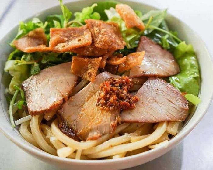 Cao Lầu - Món ngon đặc trưng, giá cả bình dân