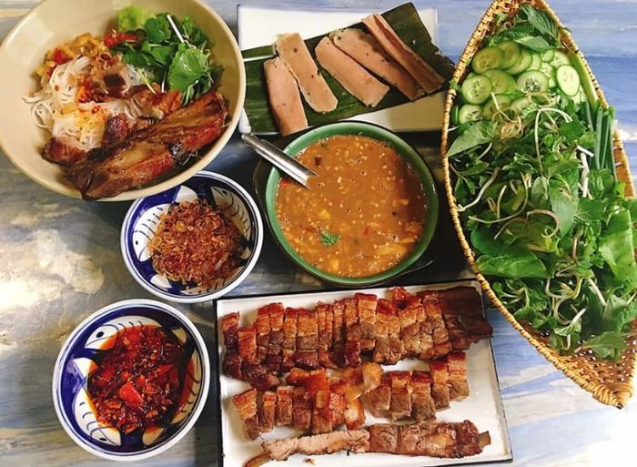 Bún Mắm Nêm - Món ngon đặc trưng của Đà Nẵng