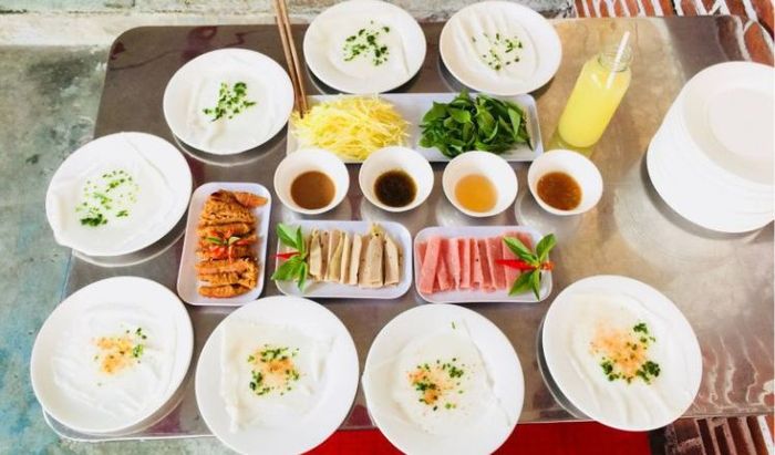 Bánh ướt Chồng Đà Lạt - Món ăn sáng độc đáo và giá rẻ tại Đà Lạt