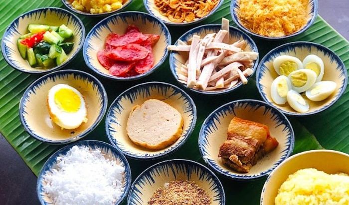 Xôi xéo cô Ba Đà Lạt - Quán ăn sáng bình dân nổi tiếng bên vỉa hè