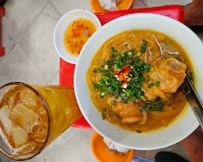 Quán bánh canh Nguyễn Phi Khanh