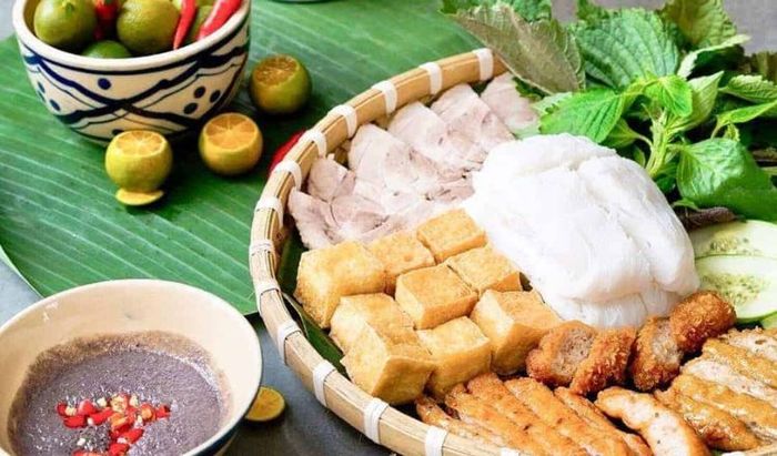 Bún Đậu Hàng Khay là món ăn ngon nổi tiếng của Hà Nội
