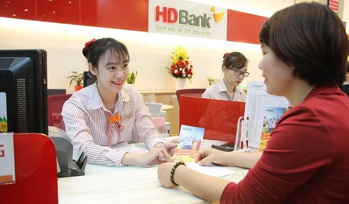 chuyển tiền tới HDBank tại quầy giao dịch