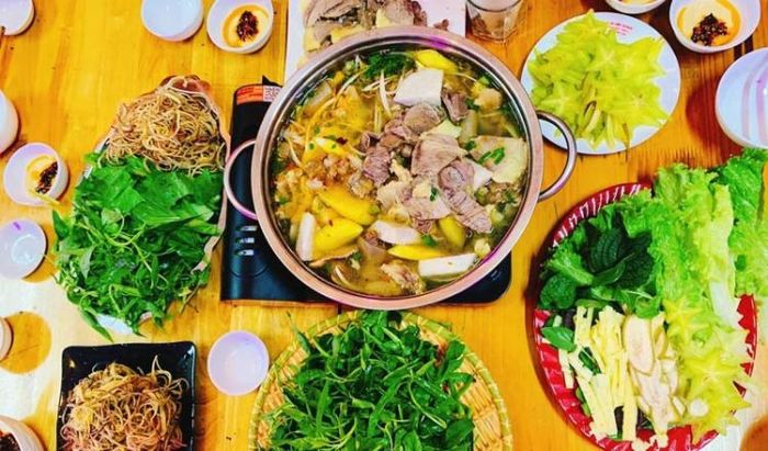 Tiệm Lẩu Bò Giáo Sĩ nổi tiếng tại Đà Lạt